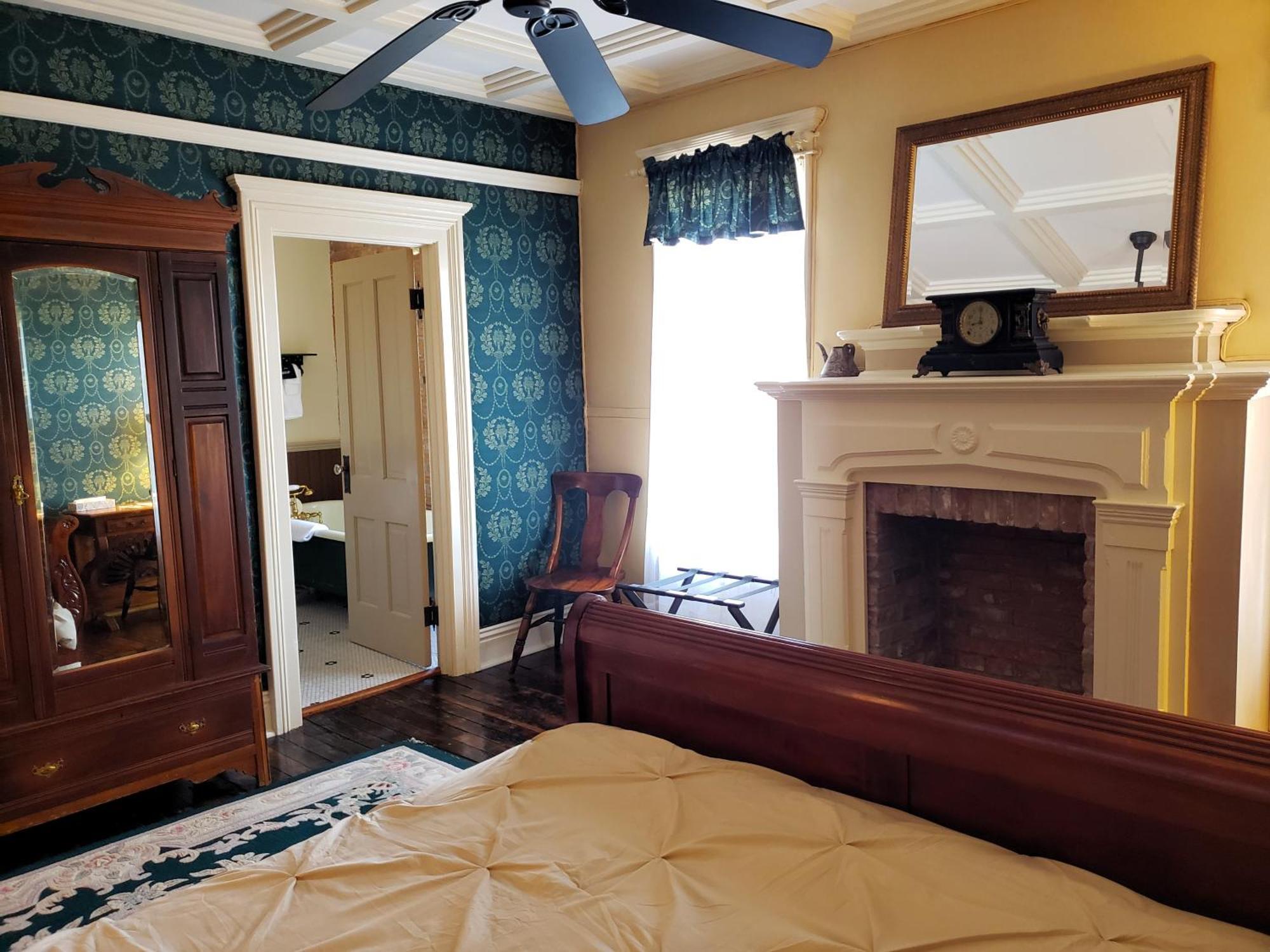 Iron Horse Hotel Blackwater ภายนอก รูปภาพ