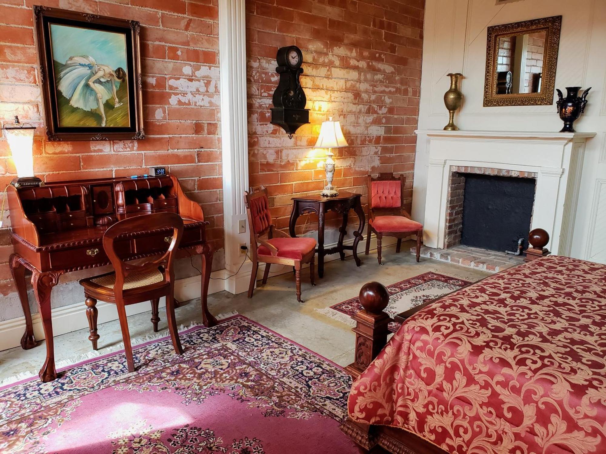 Iron Horse Hotel Blackwater ภายนอก รูปภาพ